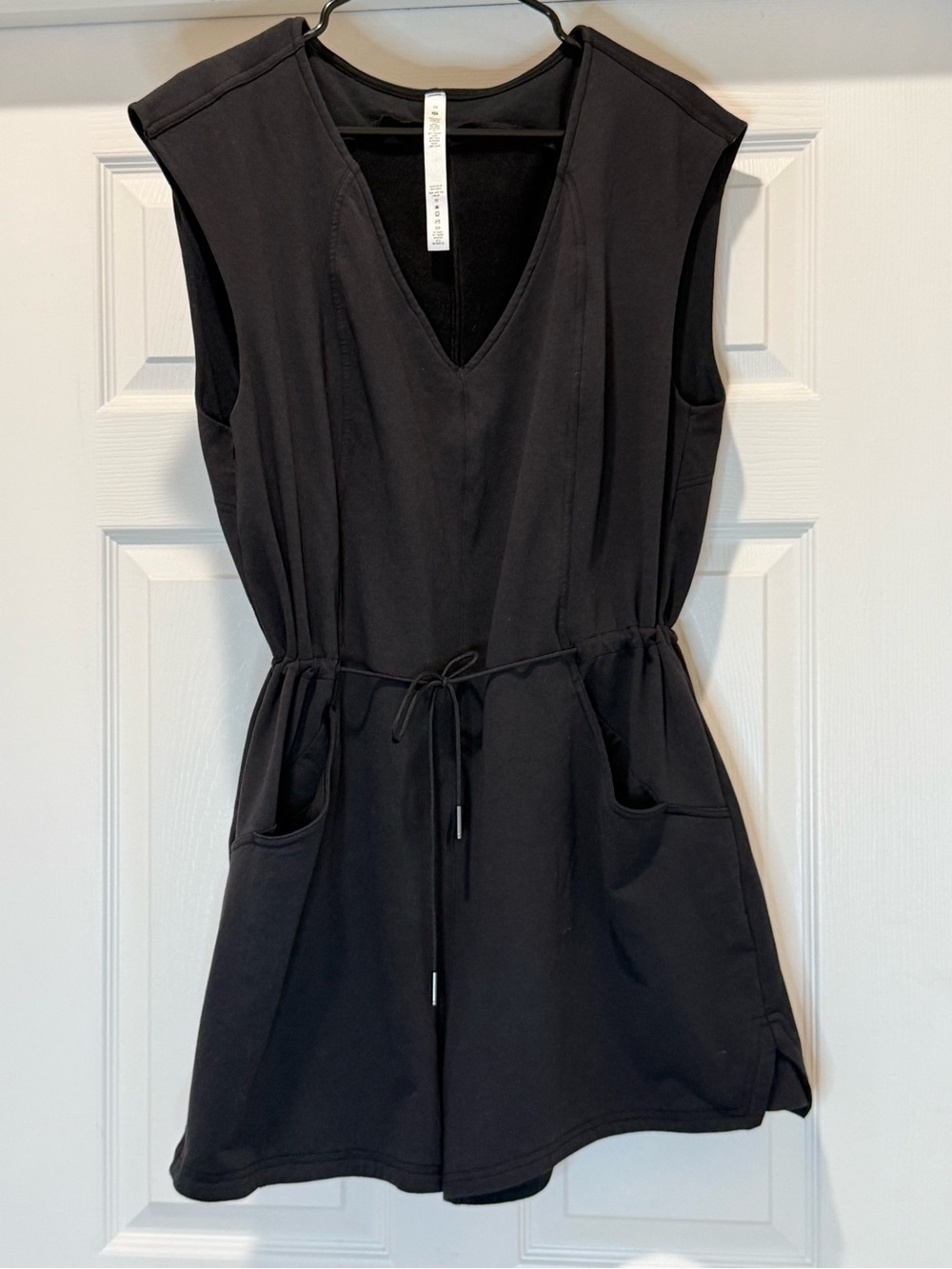 Lululemon Size 10 Black Sleeveless V-Neck Romper with Drawstring Waist